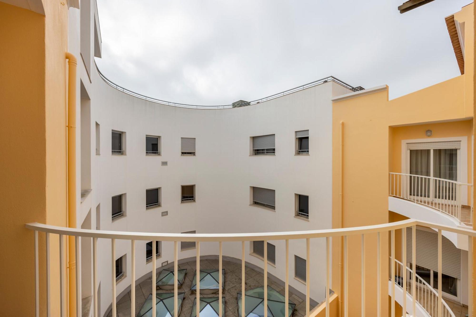 Apartamentos Mira Rio Lagos Exteriör bild